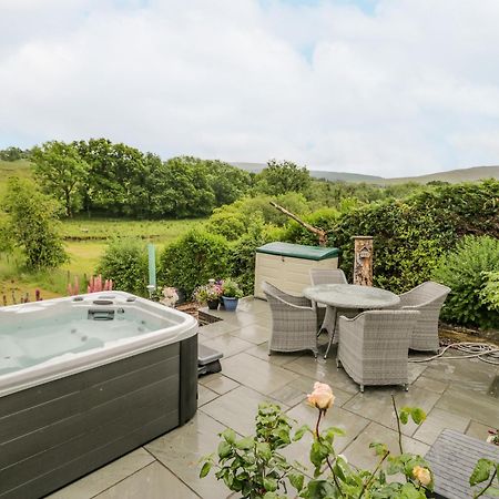 White Roses Retreat Villa Betws-y-Coed Bagian luar foto