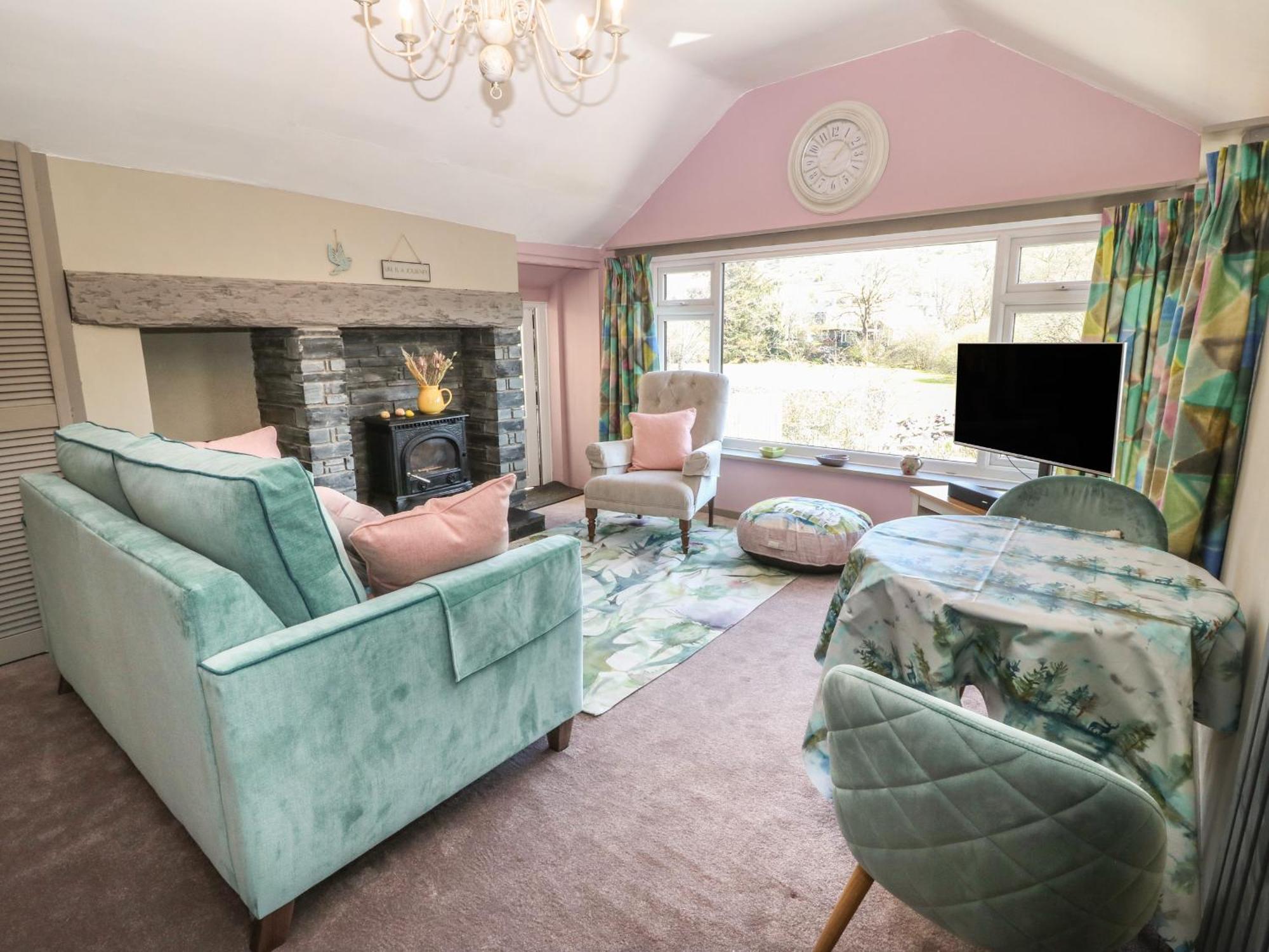 White Roses Retreat Villa Betws-y-Coed Bagian luar foto
